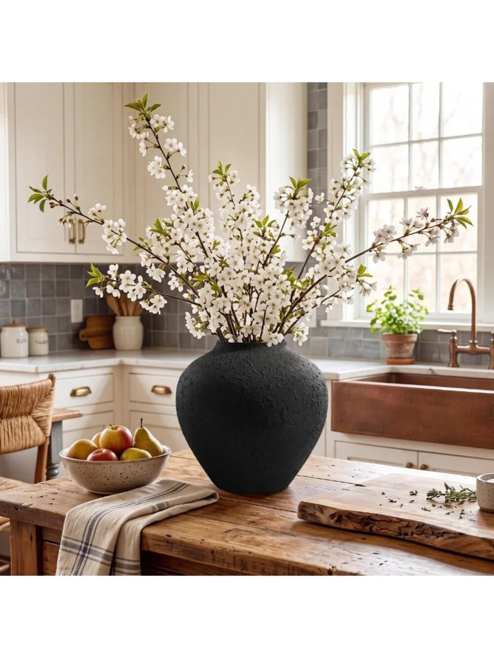 Large Rustic Black Round Vase - Pottery Style Metal Flower Holder for Home Decor